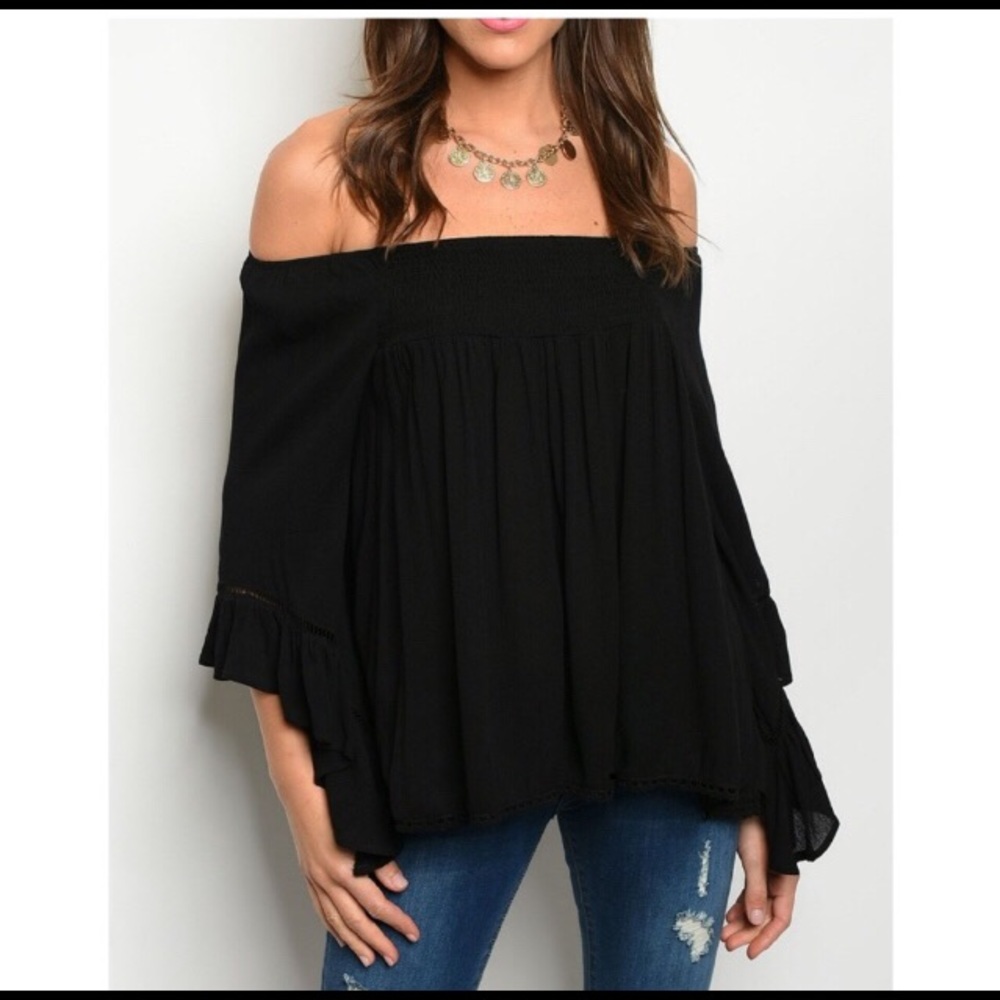 🌻Black Off The Shoulder Shirt🌻 - Picture 3 of 5